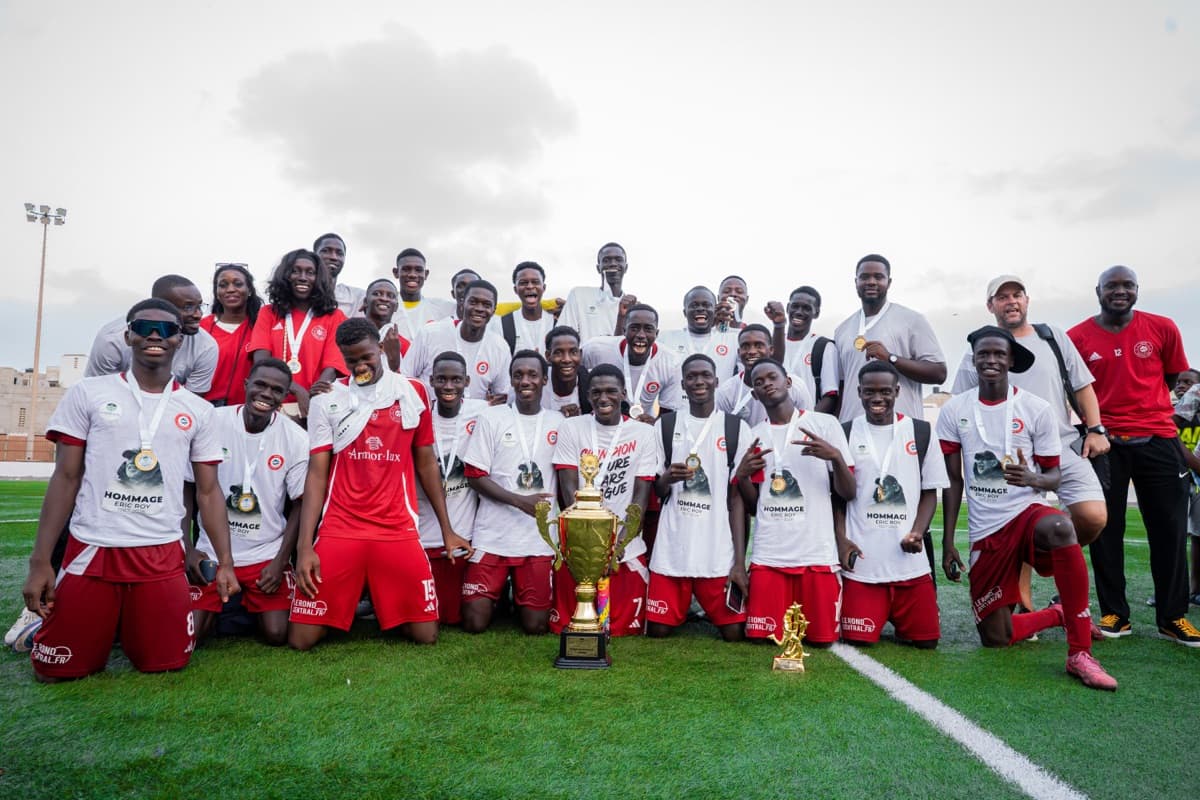 Jeunes joueurs de l'Académie Armor FC